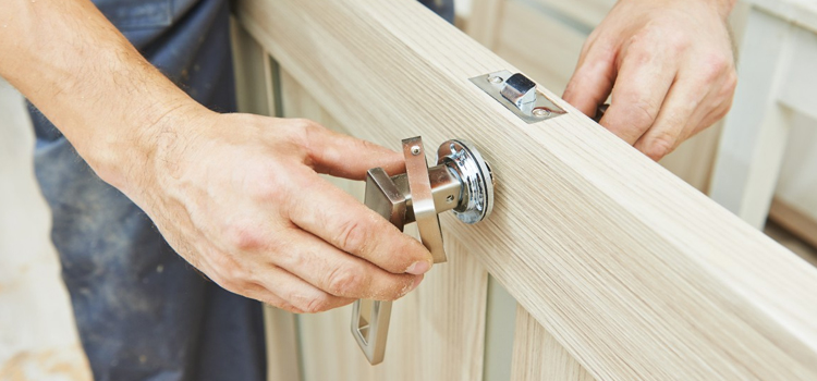 interior door repair Madera
